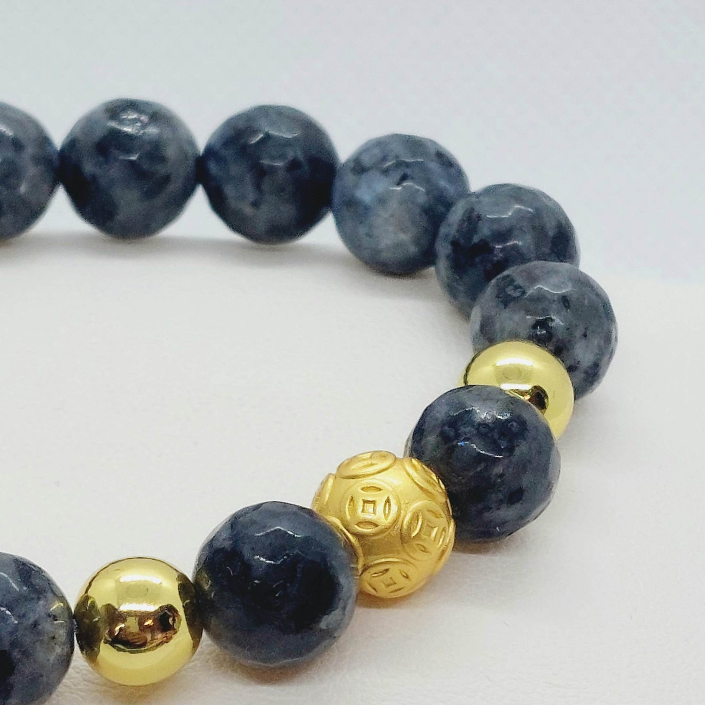 Natural Grey Labradorite Bracelet in 10mm Stones