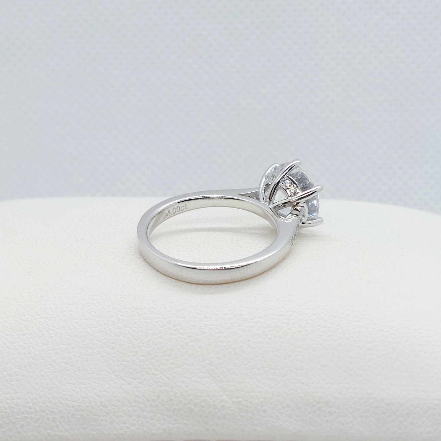 Natural Zircon 3,5ct Ring in Sterling Silver