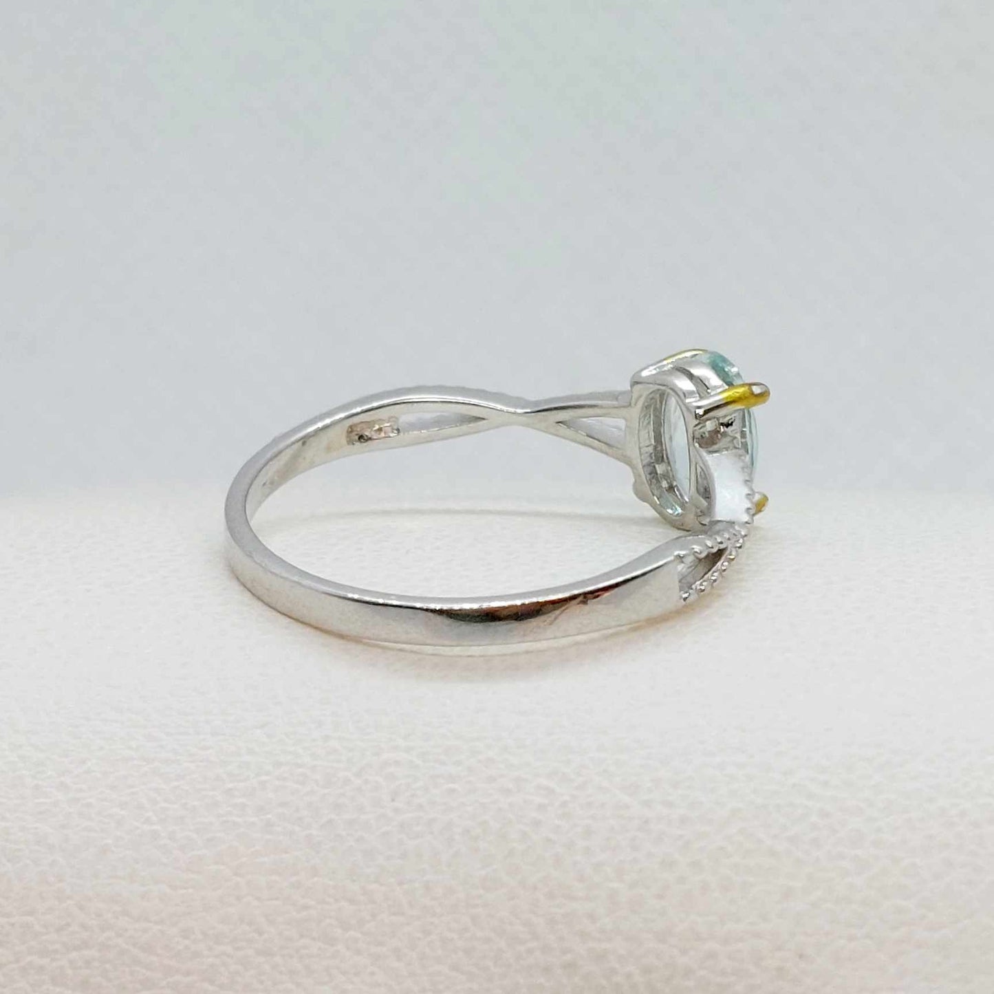 Natural Aquamarine 1ct Ring in Sterling Silver