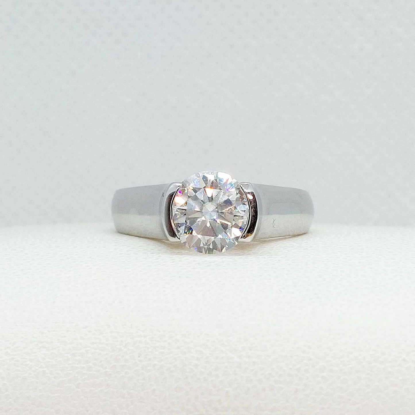 Moissanite 2ct Diamond Ring in Sterling Silver