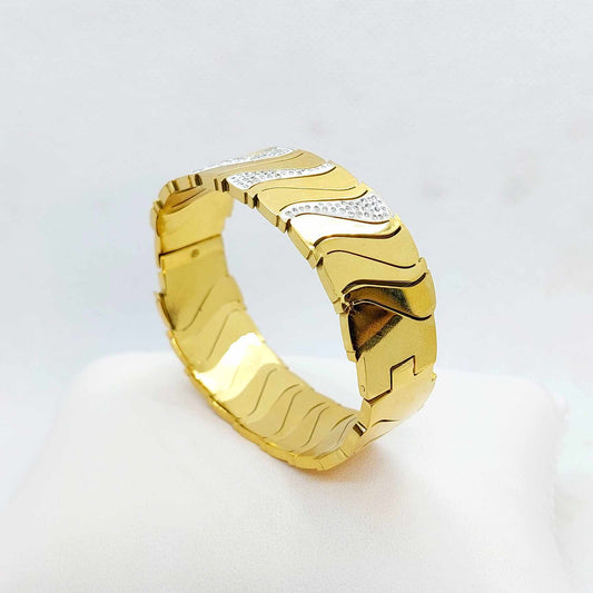 Bangle Bracelet in Gold Plated Stainless Steel