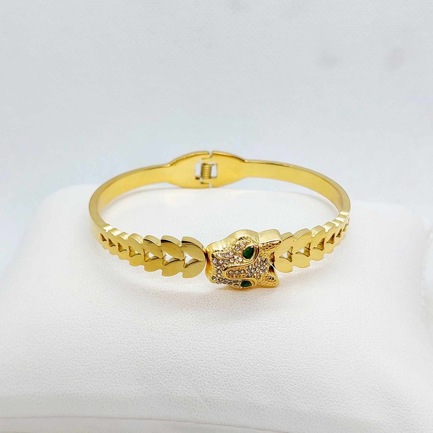 Bangle Bracelet in Gold Plated Stainless Steel