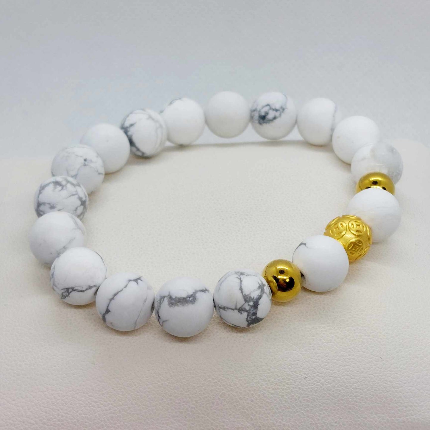 Natural White Howlite Bracelet in 10-12mm Stones