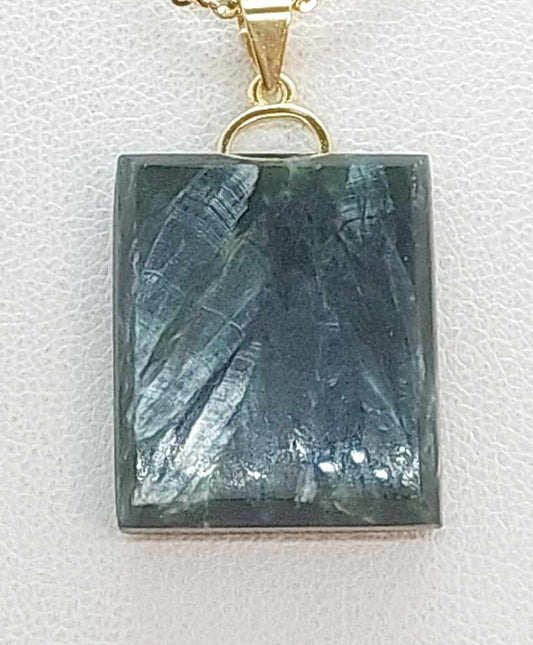 Natural Seraphinite Stone Pendant with Stainless Steel Gold Plated Necklace Chain