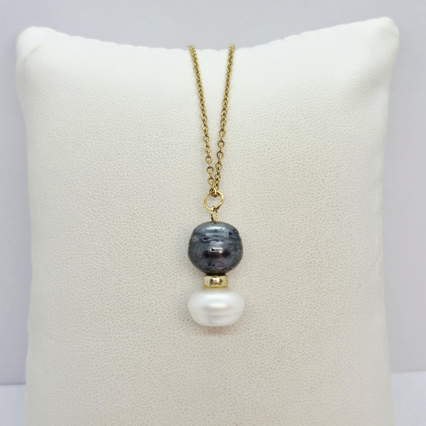 Natural Black & White Pearl Pendant with Gold Plated Stainless Steel Chain Necklace