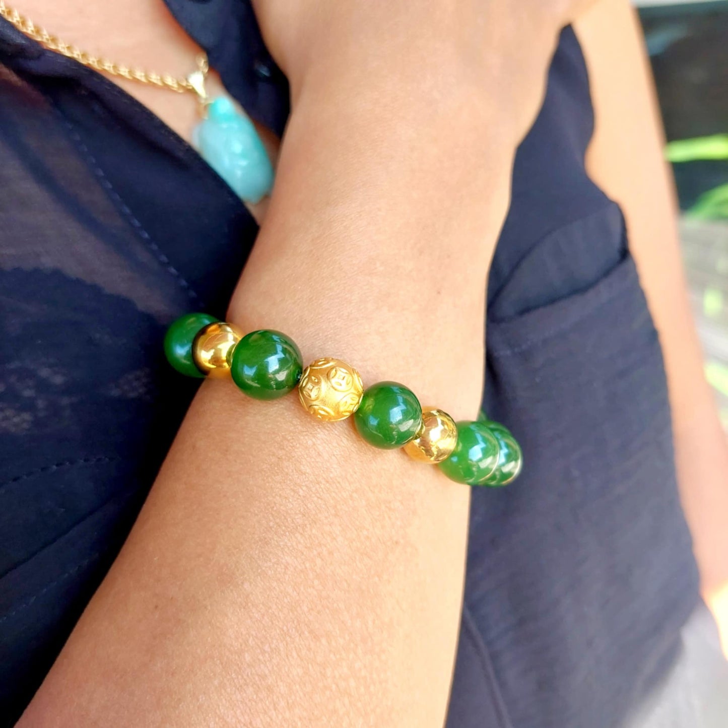 Natural Hetian Jade Bracelet in 10-12 mm Stones