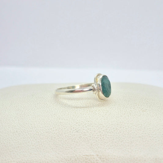 Natural Emerald Stone Ring in Sterling Silver Setting