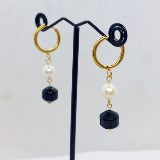 Natural Onyx and Pearl Dangle Hoop Earrings in Gold Plated Stainless Steel