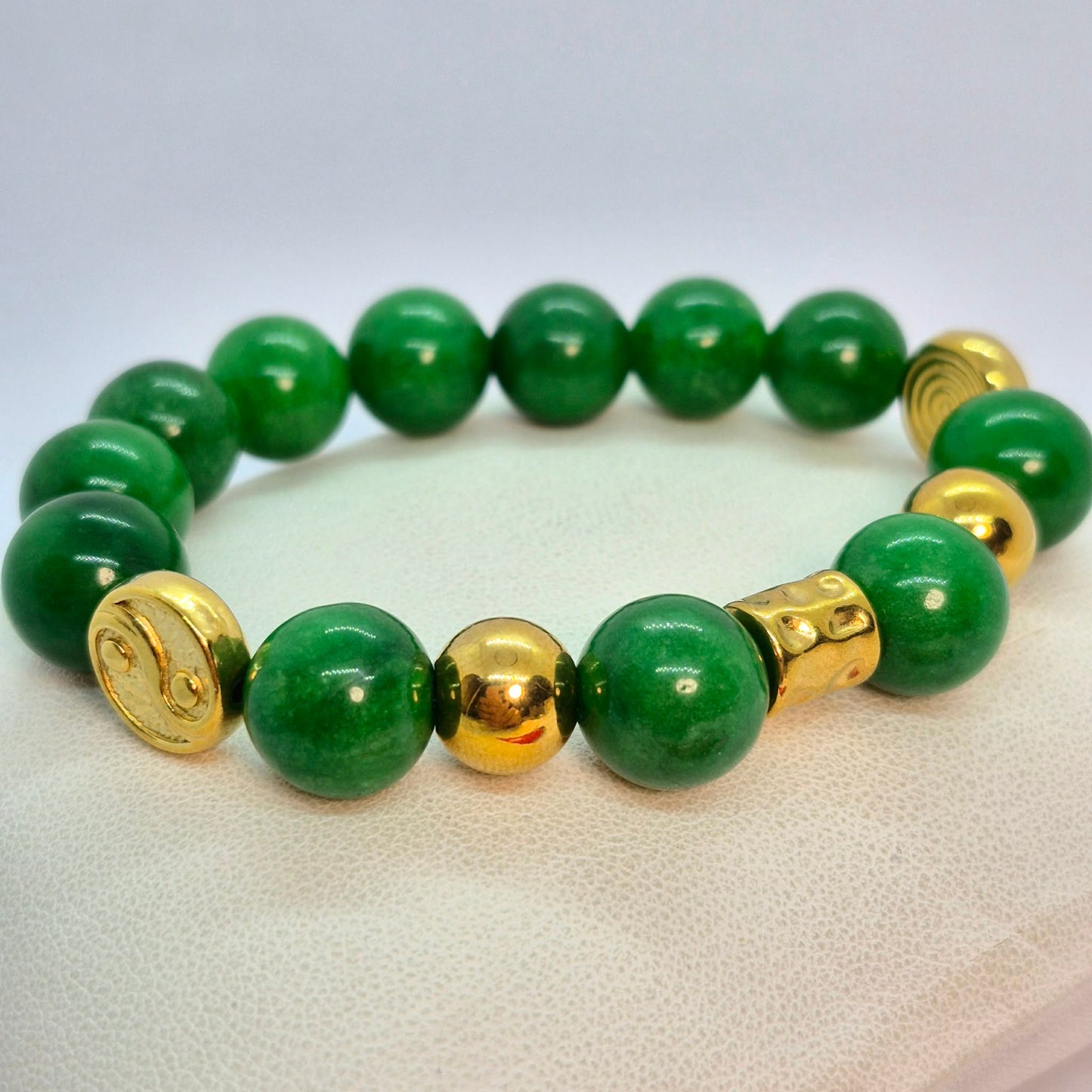 Natuurlijke Zuid-Chinese Jade Armband met 10 mm Stenen