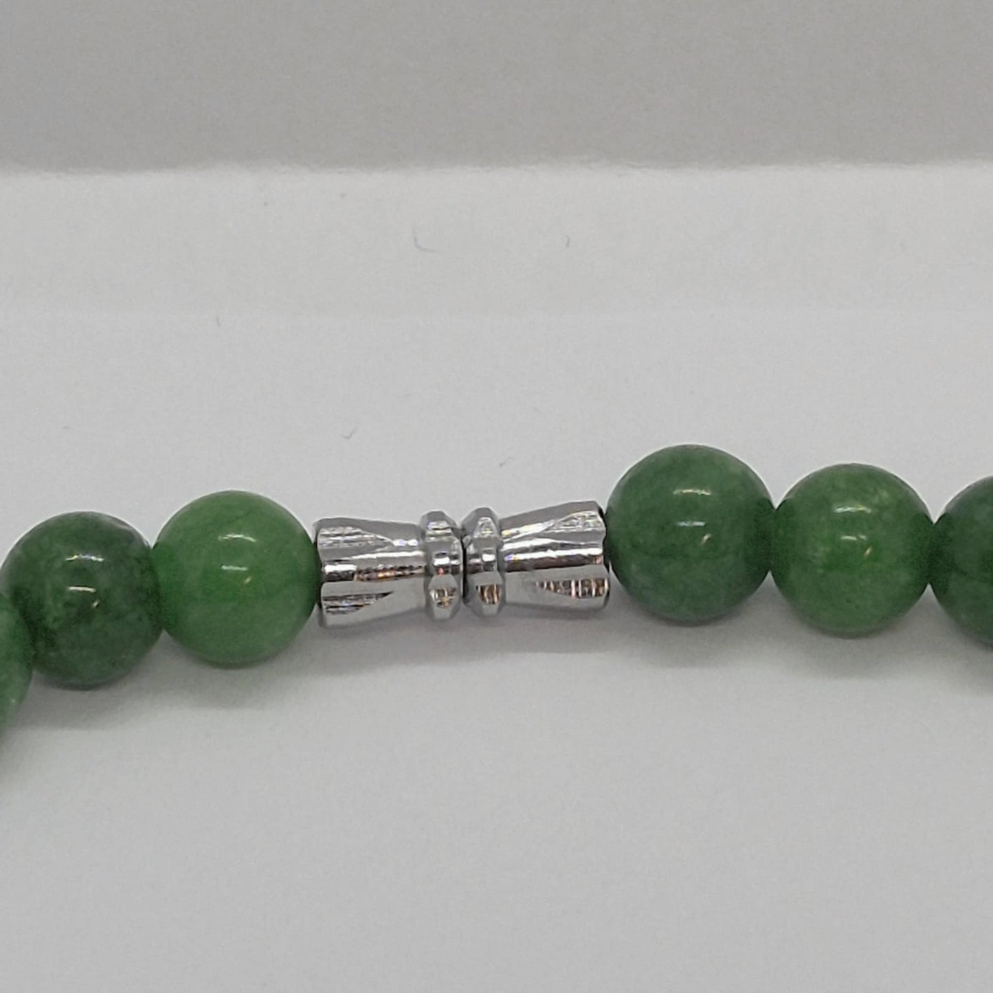 Natural Jade Choker Necklace in 6-12mm Stones