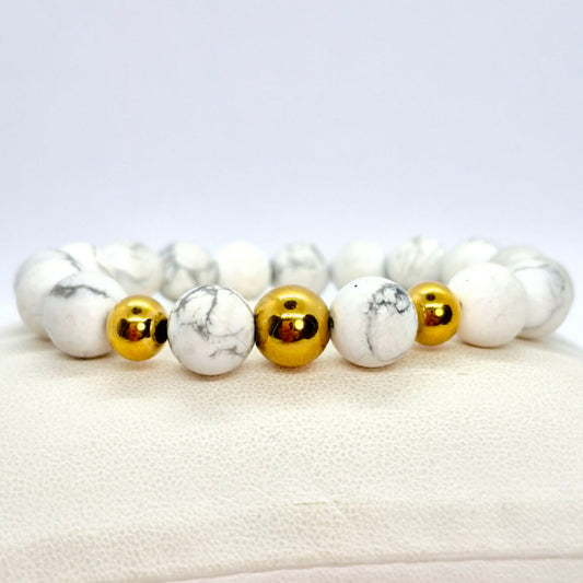 Natural White Howlite Bracelet in 10-12mm Stones