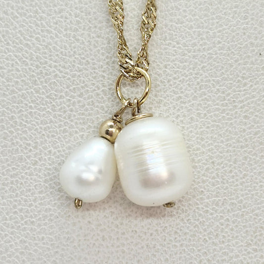 Natural Duo of Pearl Pendant with Gold Plated Stainless Steel Chain Necklace