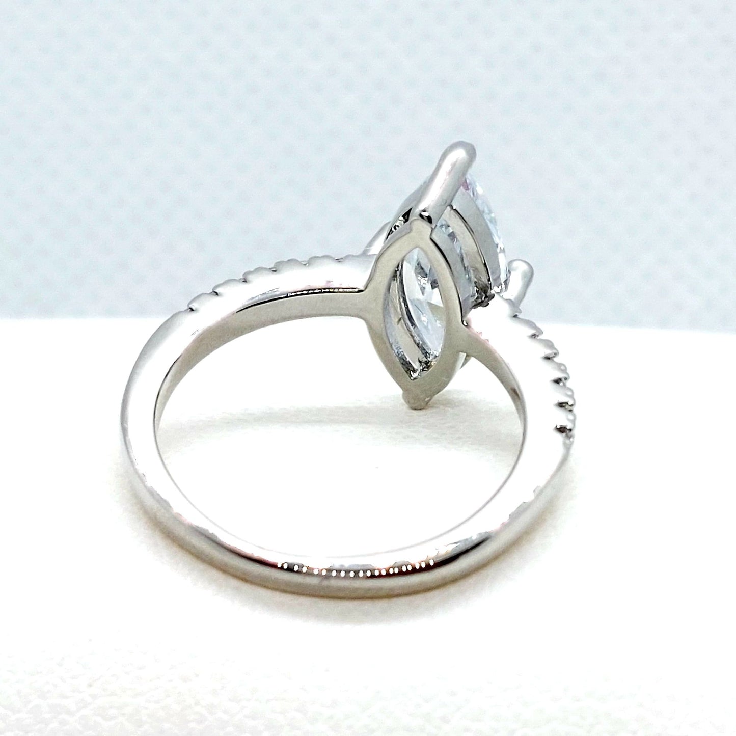 Sona Diamond Ring - 1,6ct Marquise Cut - Sterling Silver - Lab Created
