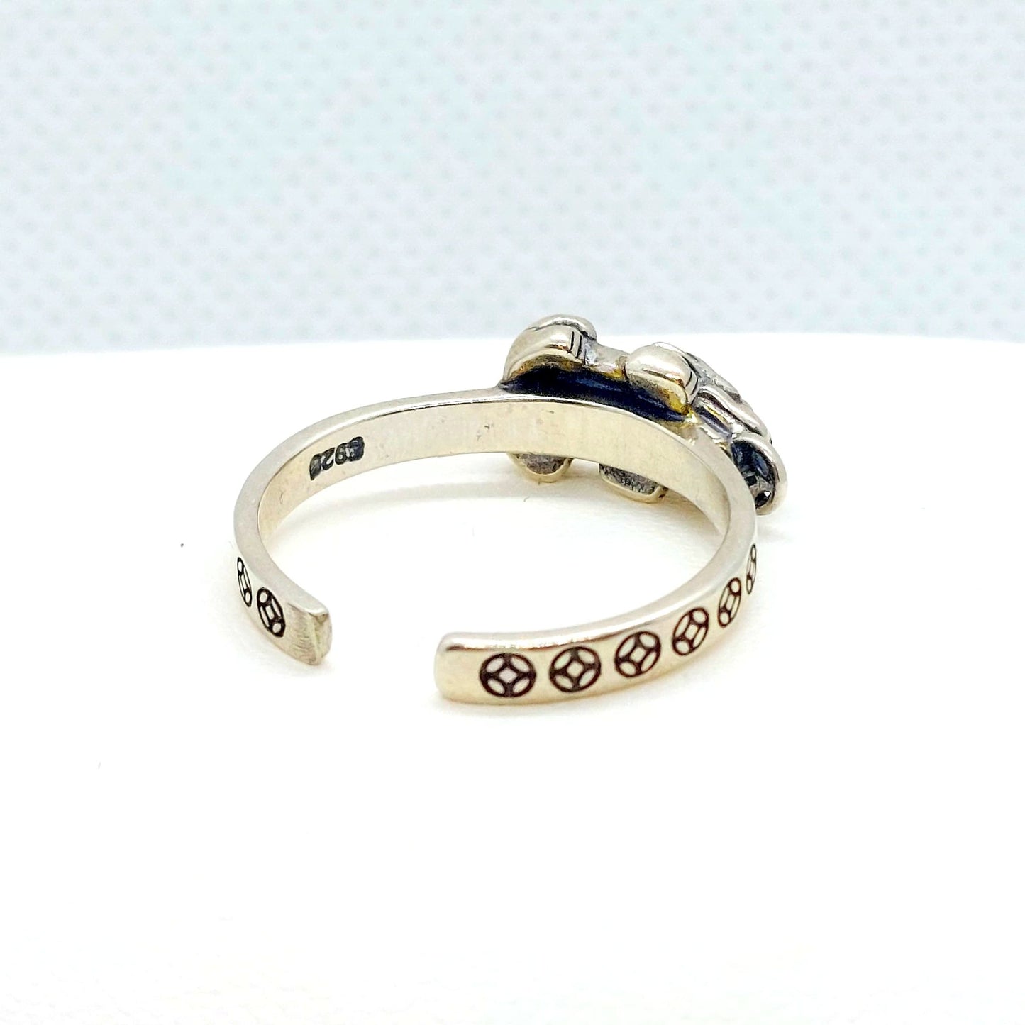 Pixiu Ring in Sterling Silver Resizeable