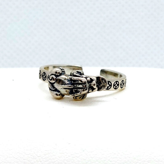 Pixiu Ring in Sterling Silver Resizeable