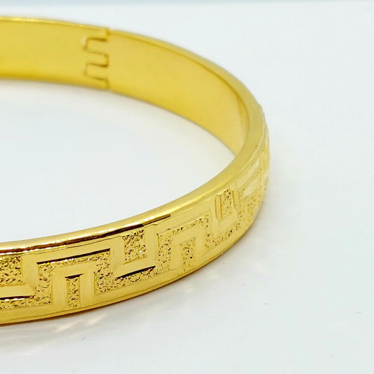 Stainless Steel Bangle - Bracelet - Gold Plated