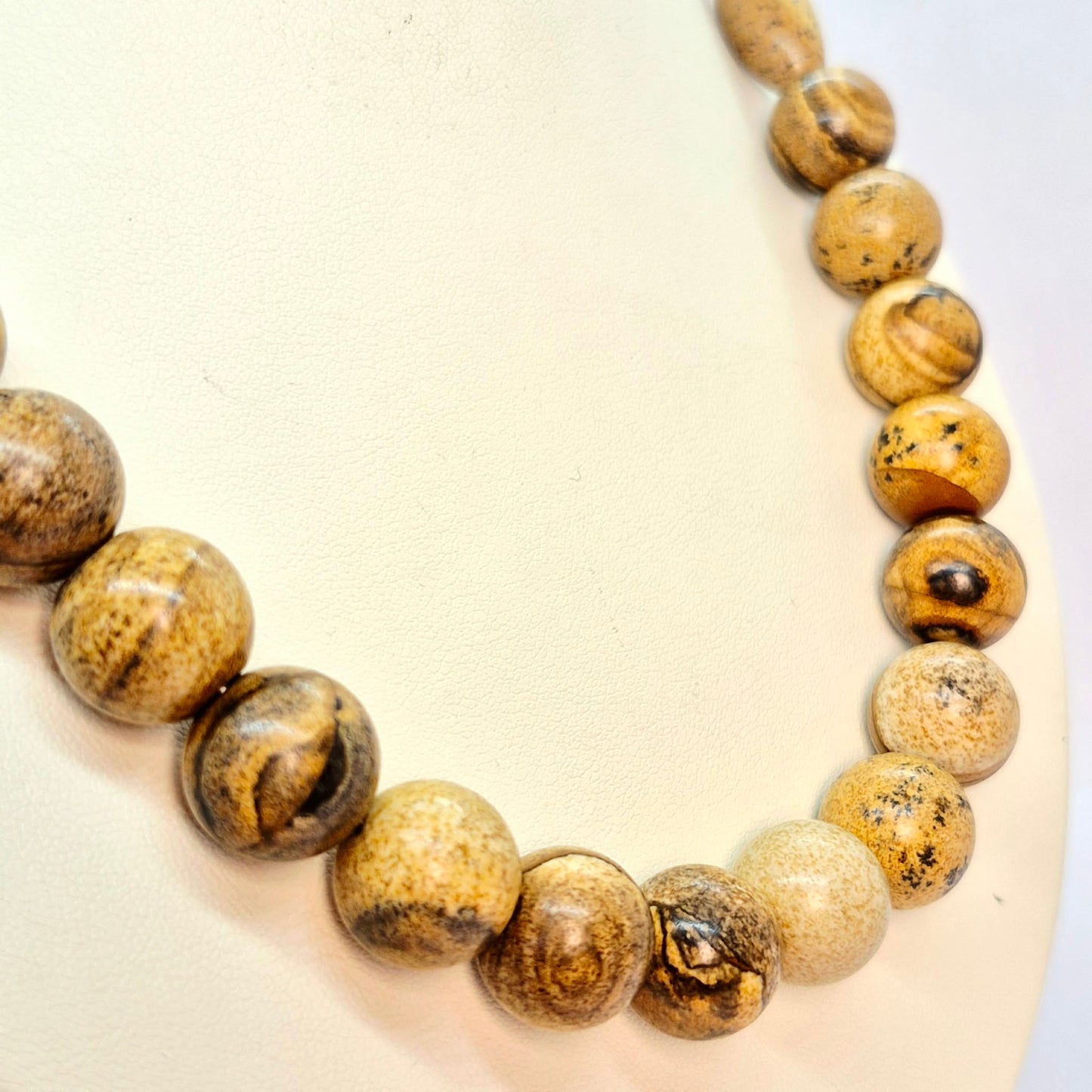 Natural Picture Jasper Necklace Choker in 14mm Stones