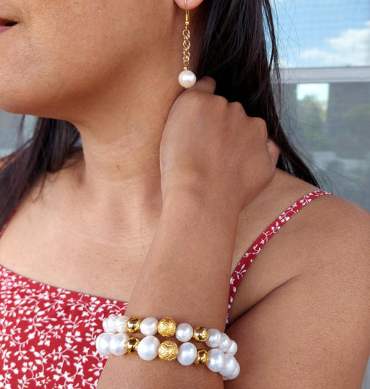 Natural Freshwater Pearl Bracelet in 8 & 10mm Stones