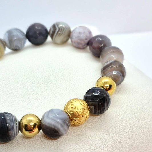 Natural Banded Agate Bracelet in 10mm Stones
