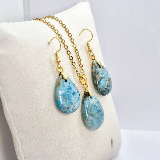 Natural Apatite Raindrop Set in Gold Plated Stainless Steel
