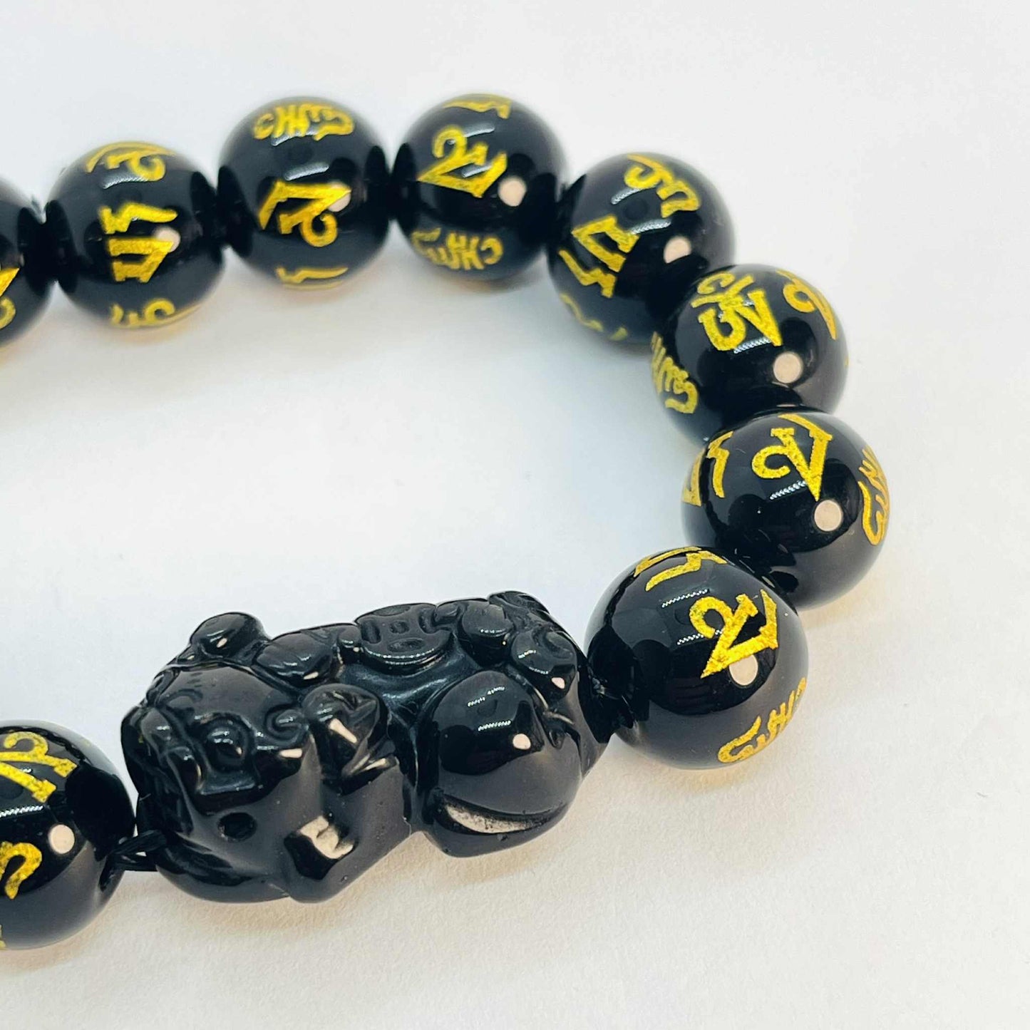 Natural Obsidian Bracelet in 14mm Stones with Obsidian Pixiu