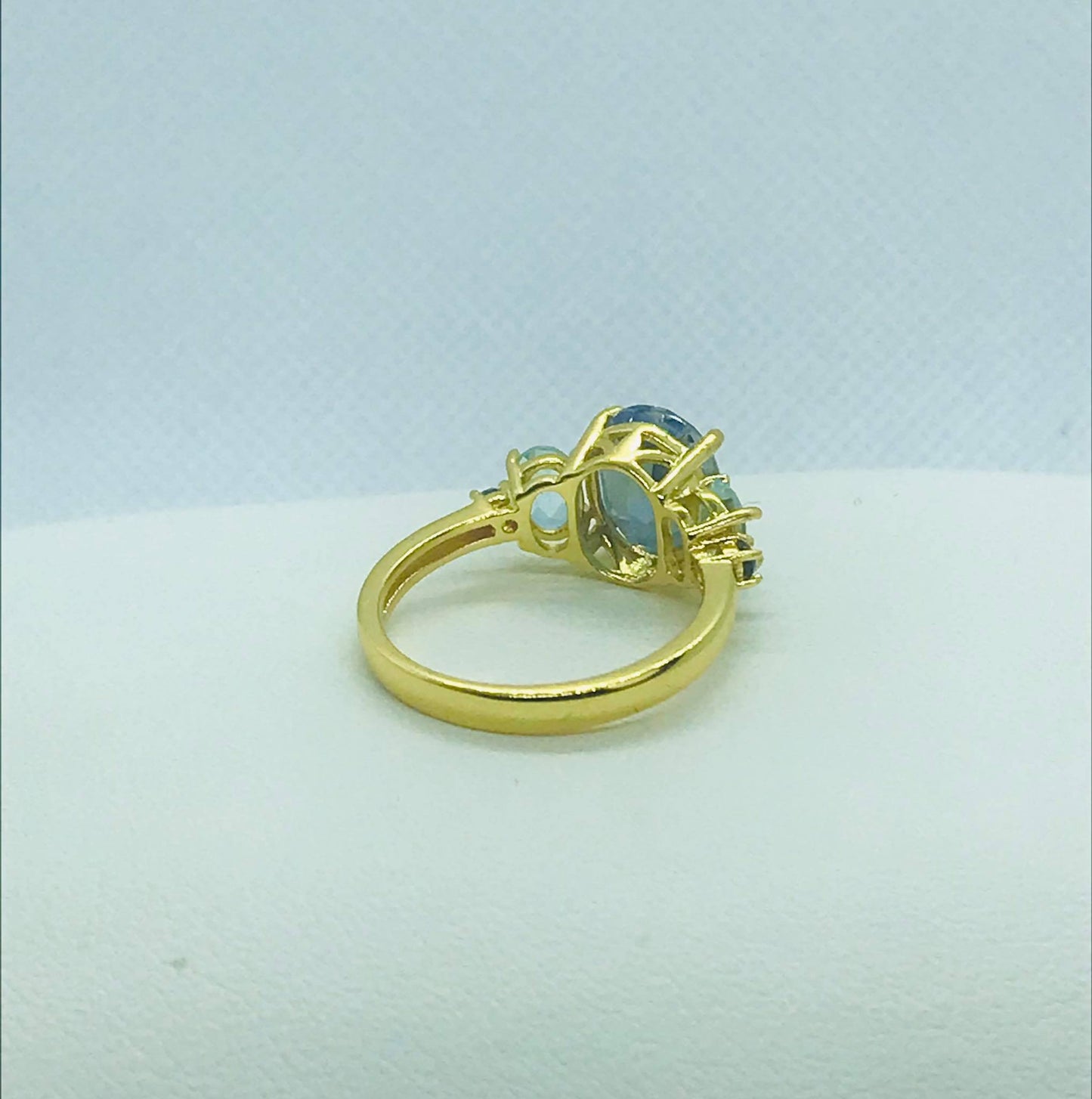 Natural Mystic Quartz and 2,4ct Sky Blue Topaz Ring in Sterling Silver Gold Plated