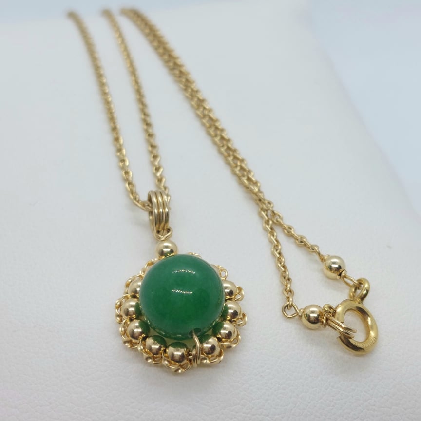 Natural Green Jade Set in solid 10K Gold