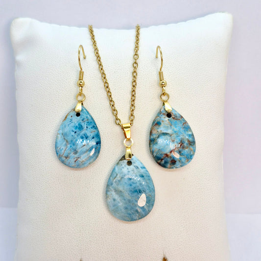 Natural Apatite Raindrop Set in Gold Plated Stainless Steel
