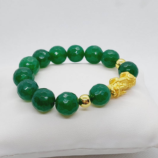 Natural Faceted Taiwanese Jade Bracelet with Pixiu in 14mm Stones