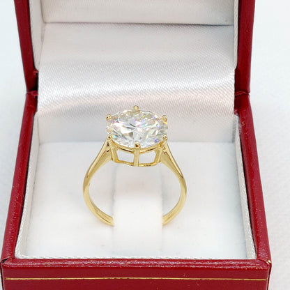 5ct Moissanite Diamond Ring in Solid 18K Gold and Made in Belgium