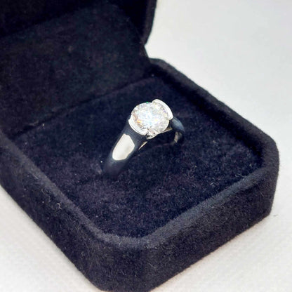 Moissanite 2ct Diamond Ring in Sterling Silver