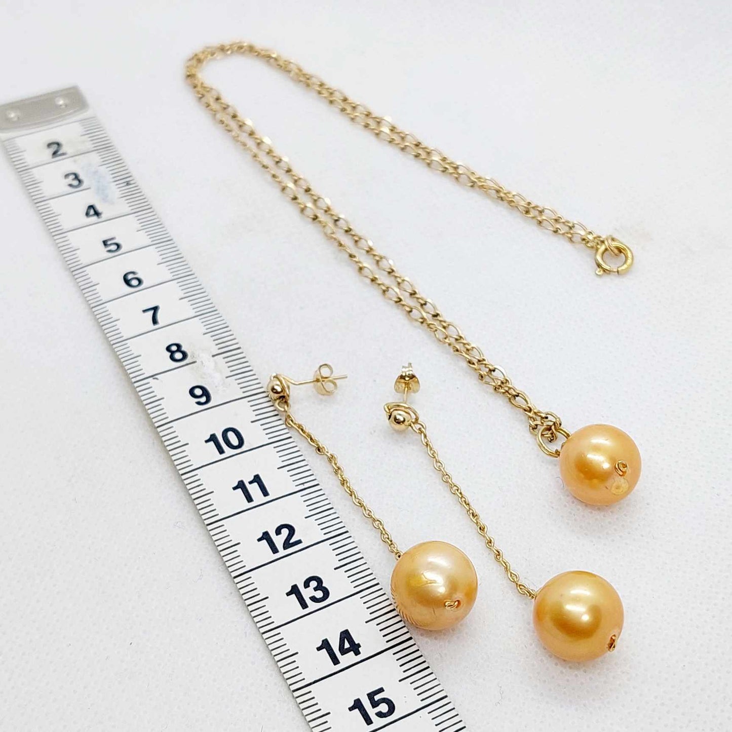 Natural Freshwater Golden Pearl Set in 13mm Stones set in Solid 10K Gold