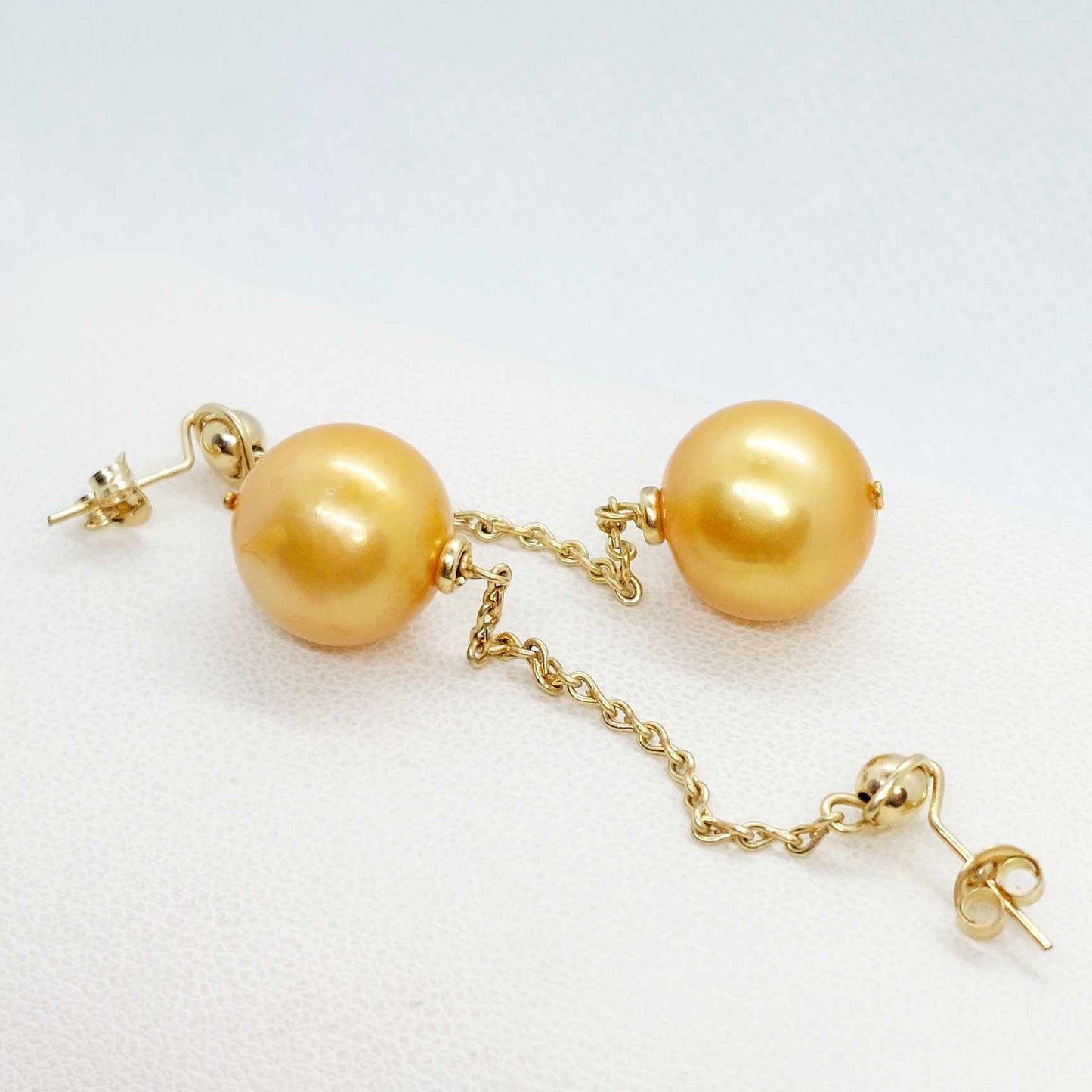 Natural Freshwater Golden Pearl Set in 13mm Stones set in Solid 10K Gold
