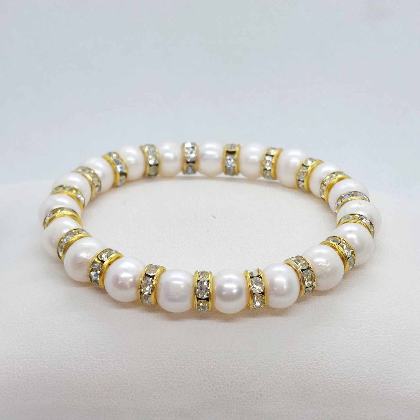 Natural Freshwater Pearl and Crystal Rhinestone Bracelet in 10mm Stones