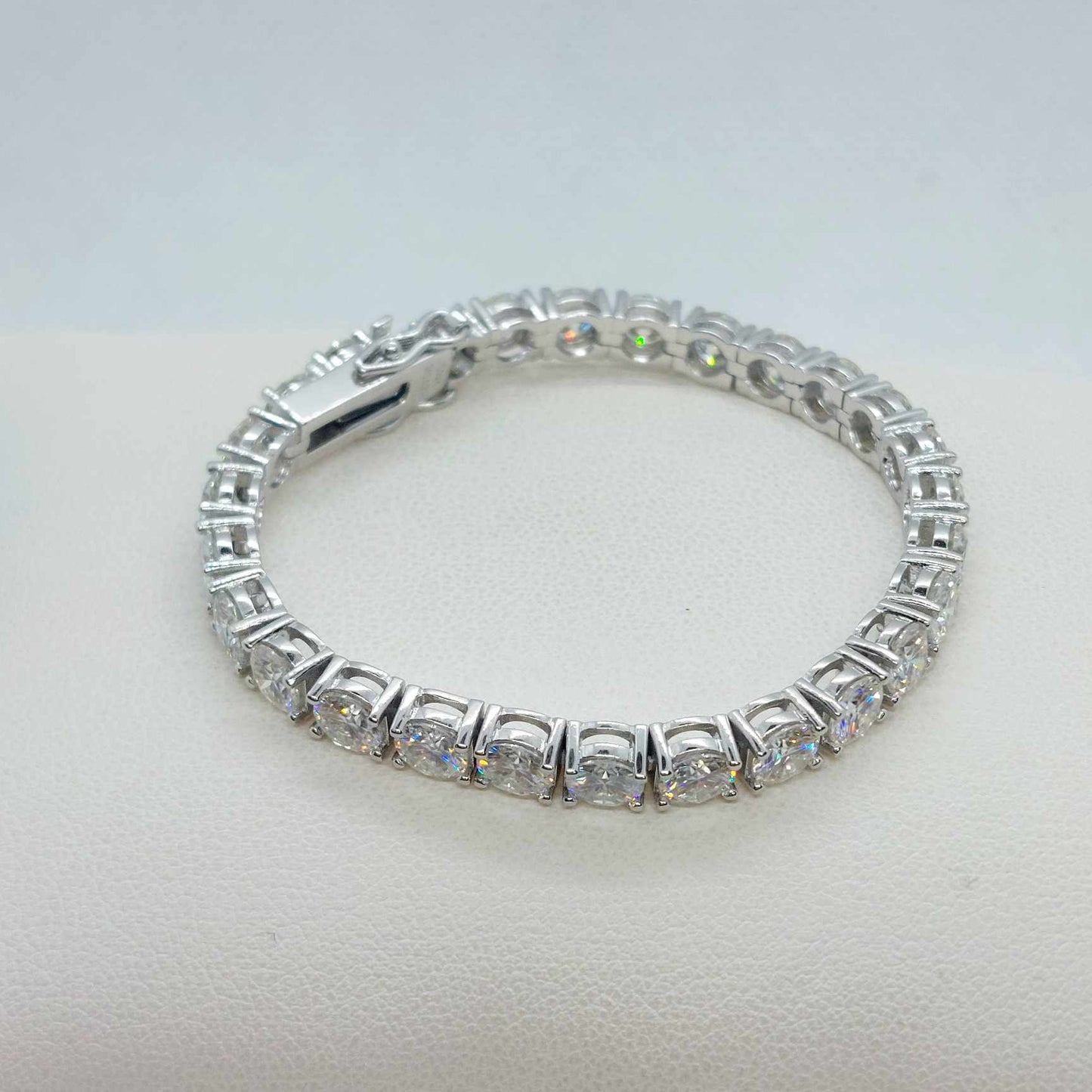 Moissanite Bracelet with stones of 0,5ct in Sterling Silver