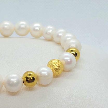 Natural Freshwater Pearl Bracelet in 8 & 10mm Stones