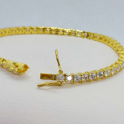 Moissanite Bracelet with stones of 0,1ct in Gold Plated Sterling Silver