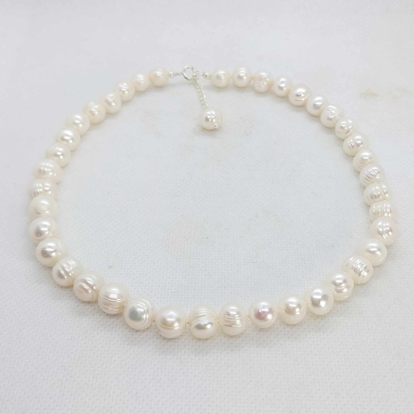 Natural Freshwater Pearl Choker Necklace with 9-10mm stones 15-16inches