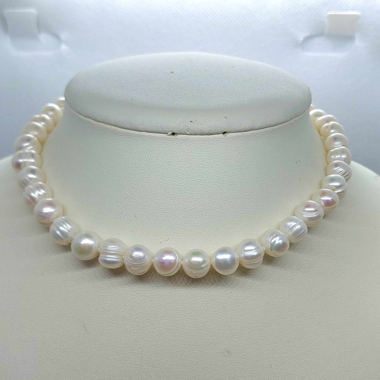 Natural Freshwater Pearl Choker Necklace with 9-10mm stones 15-16inches