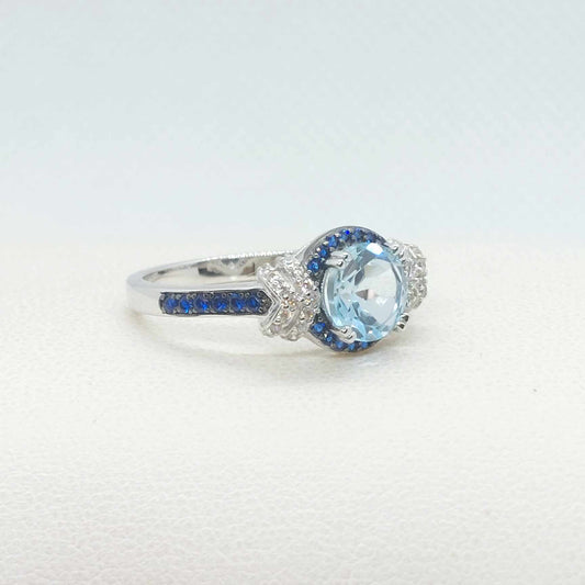 Natural Blue Topaz Ring with 1.5ct Stone in Sterling Silver