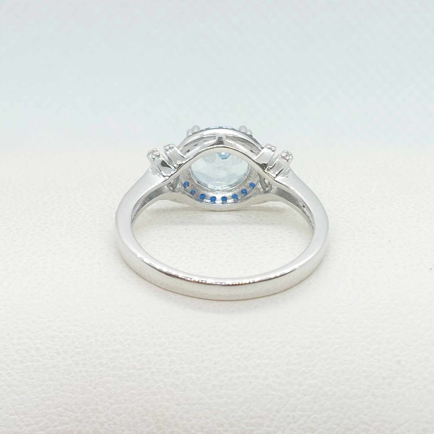 Natural Blue Topaz Ring with 1.5ct Stone in Sterling Silver