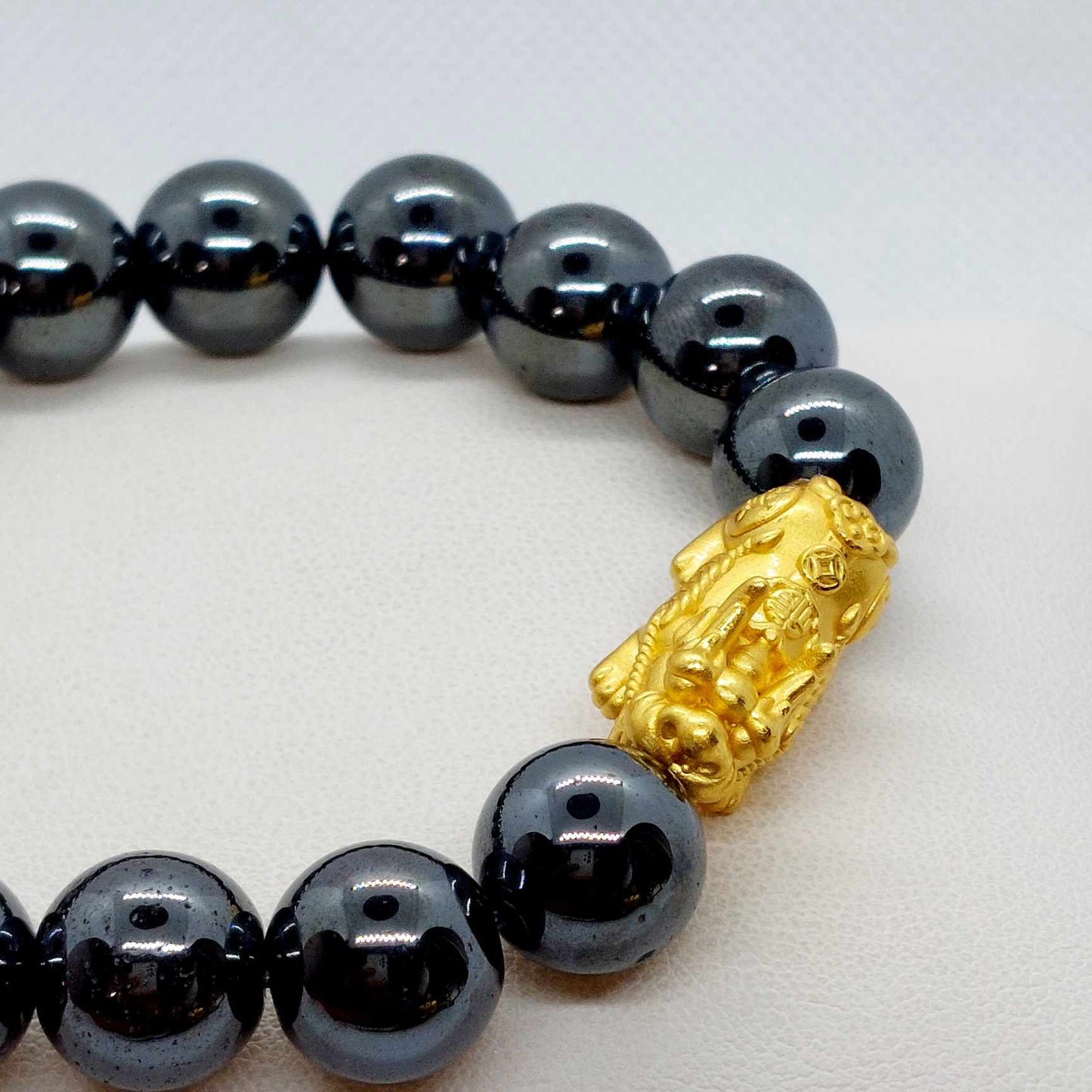 Natural Hematite Bracelet with Large Pixiu in 12mm Stones