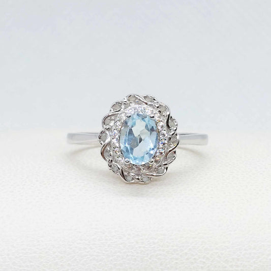 Natural Blue Topaz Ring with 1.5ct Stone in Sterling Silver