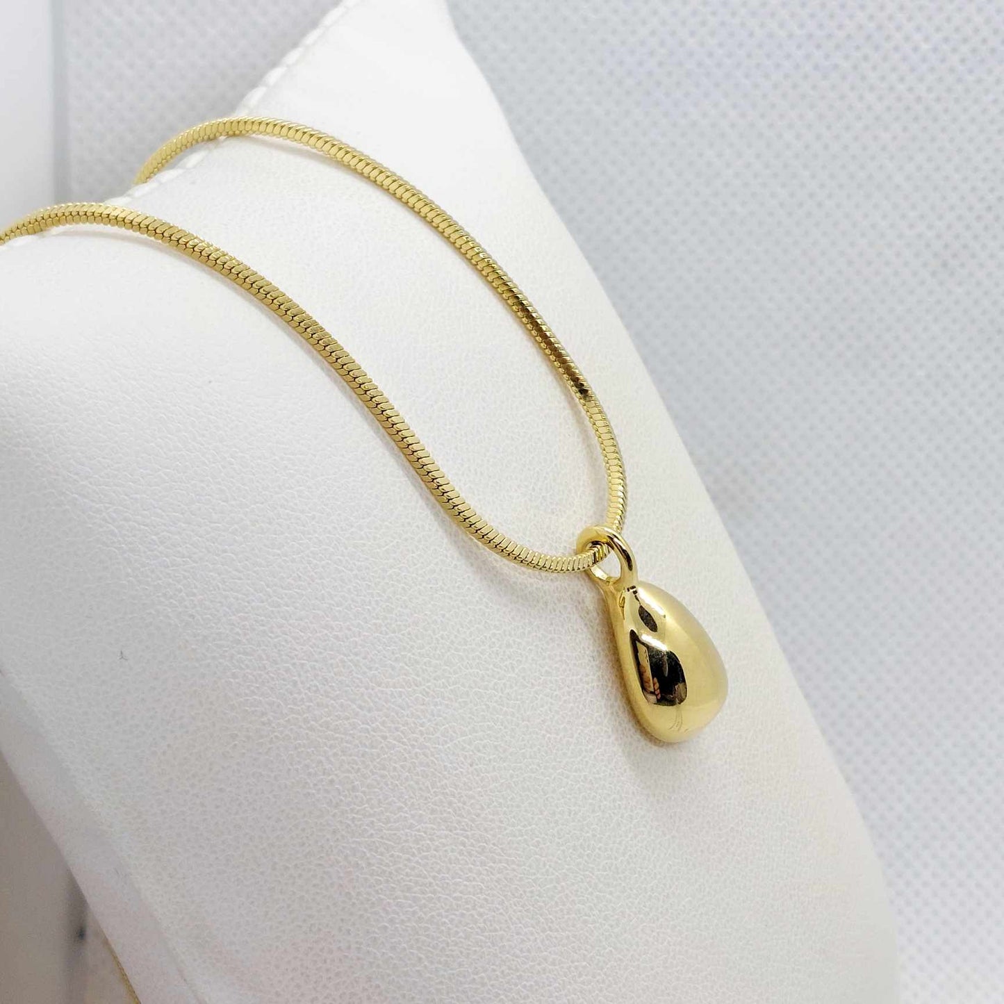 Teardrop Pendant in Gold Plated Stainless Steel with Chain Necklace