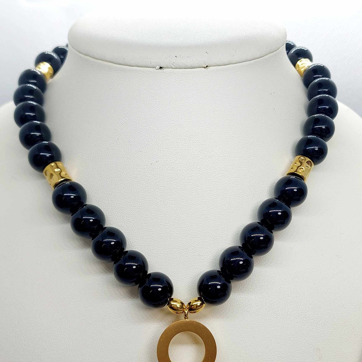 Natural Onyx Choker Necklace with Obsidian Dragon Pendant in 12mm Stones