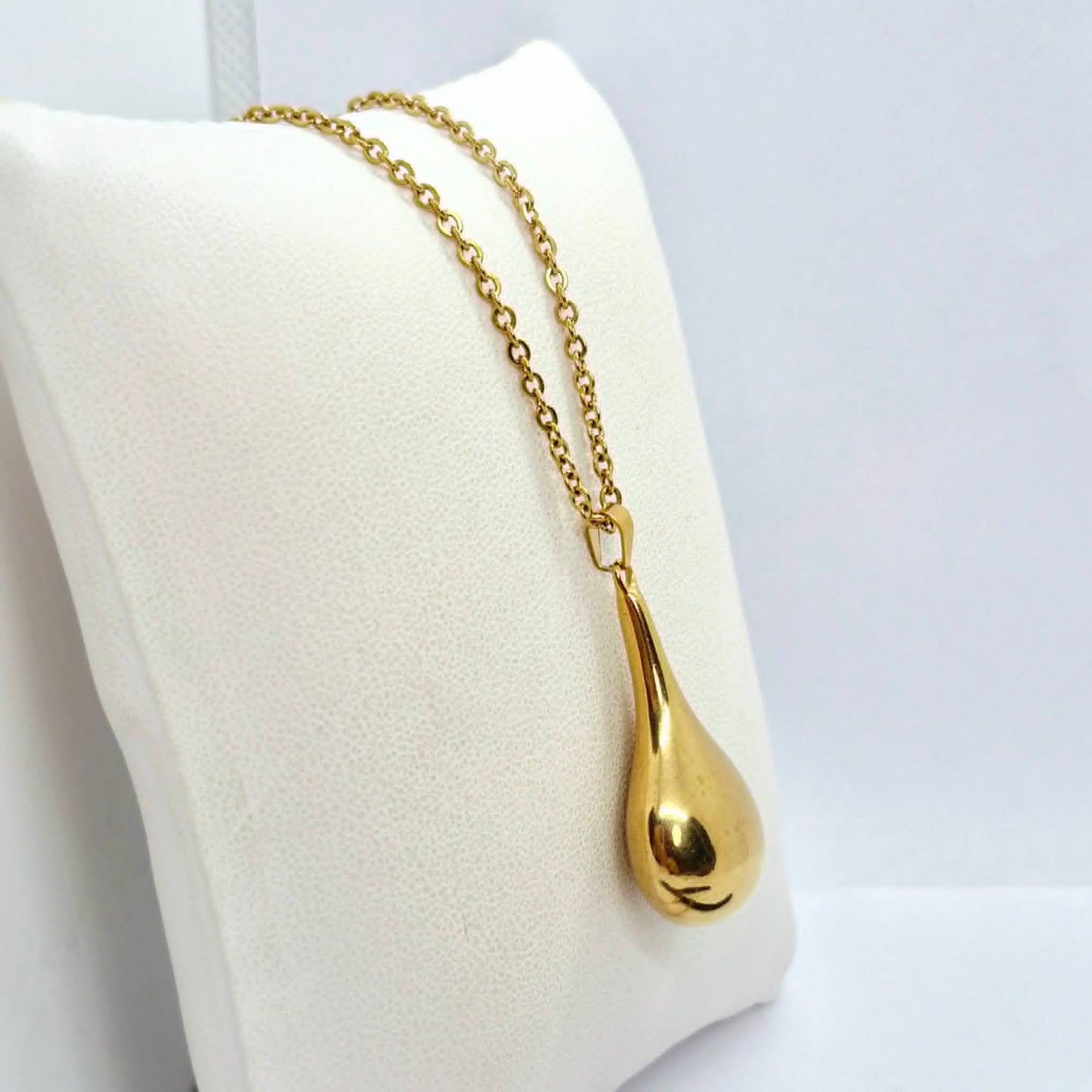 Raindrop Style Pendant in Gold Plated Stainless Steel and Chain Necklace