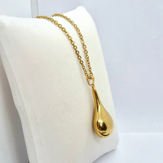 Raindrop Style Pendant in Gold Plated Stainless Steel and Chain Necklace
