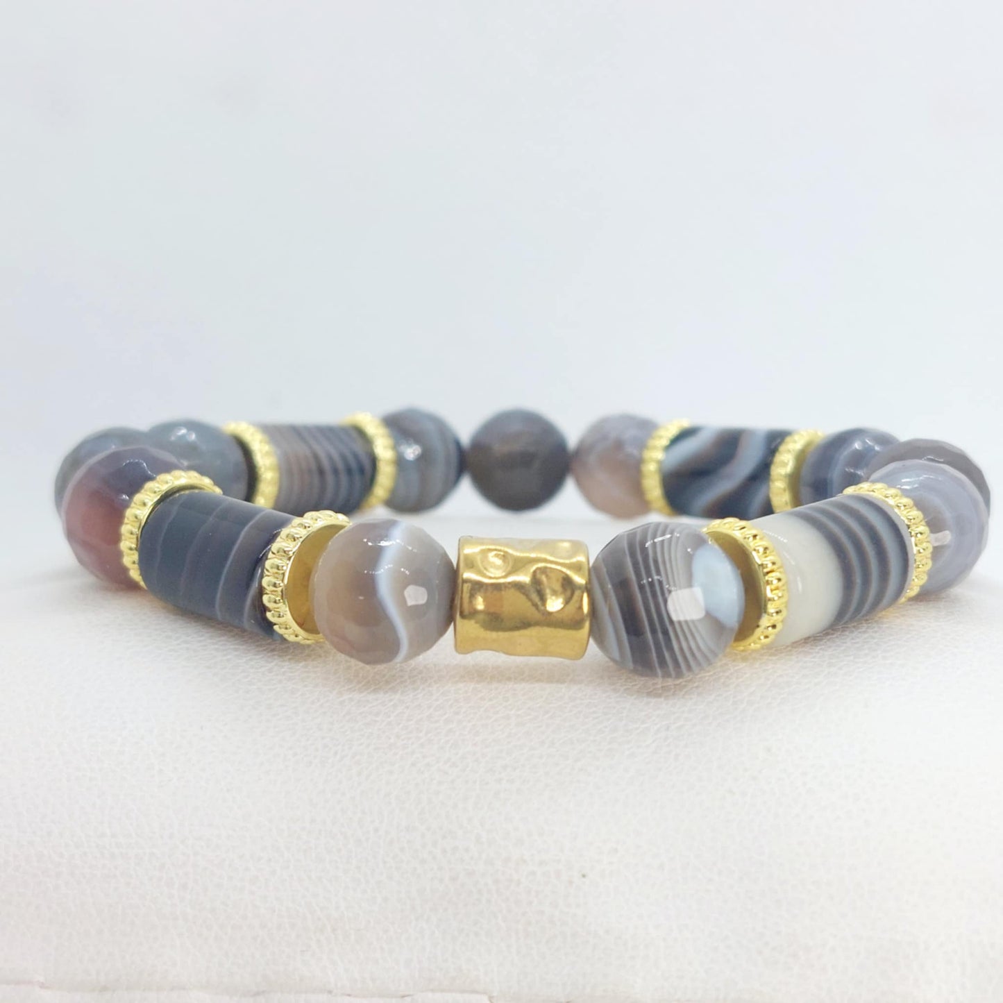 Natural Banded Brown Agate Bracelet in 10mm Stones