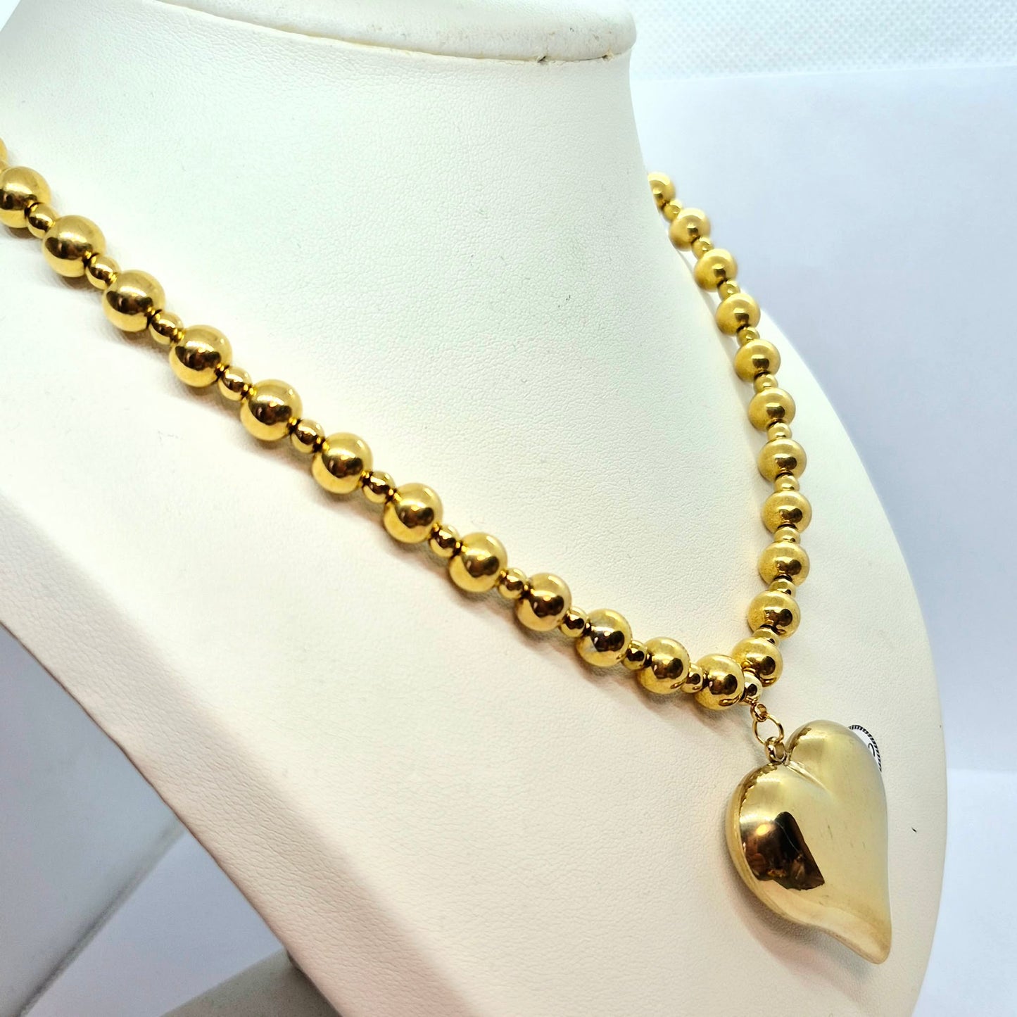 Heart Pendant Necklace in Gold Plated Stainless Steel
