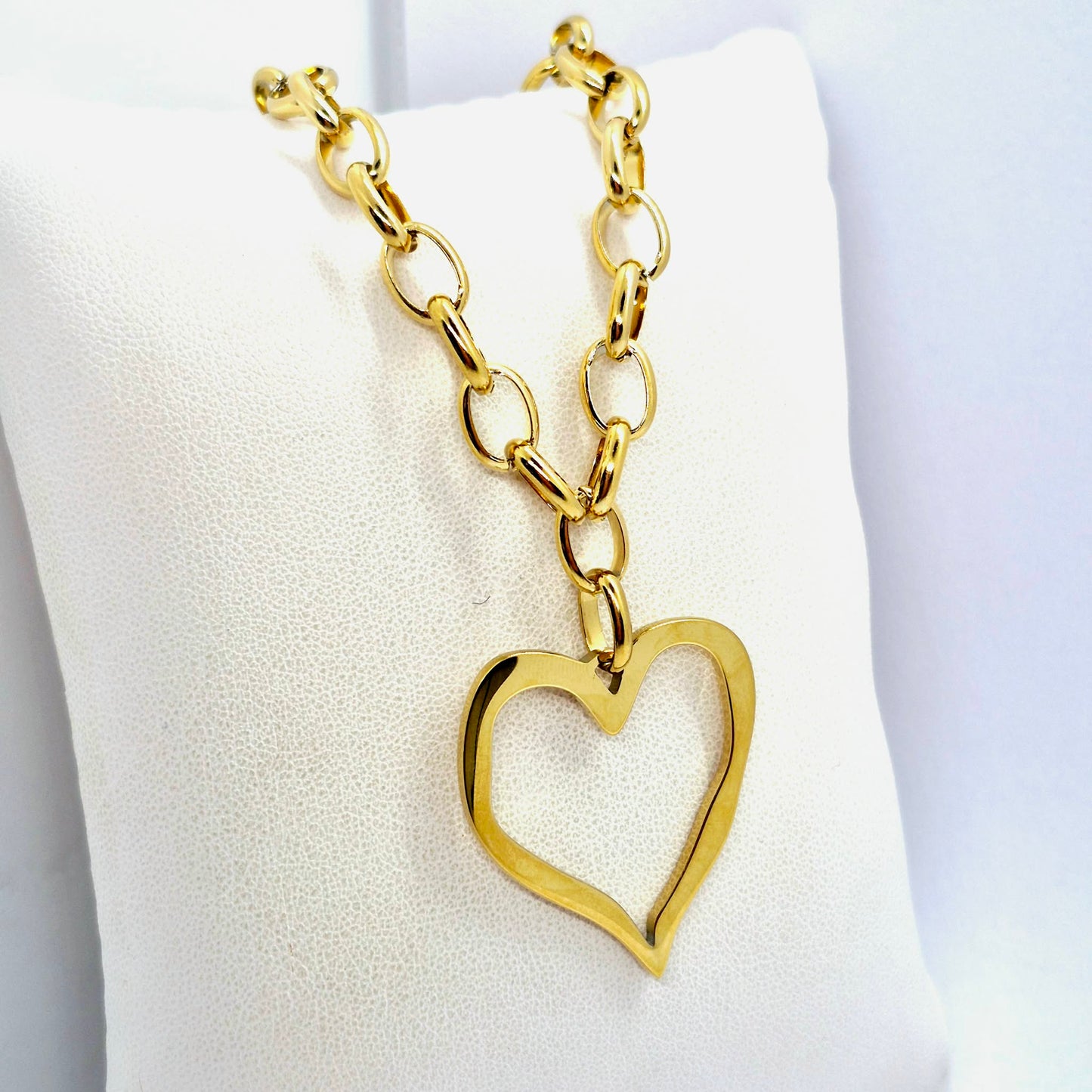 Heart Pendant Necklace in Gold Platted Stainless Steel